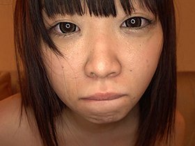 「気持ちいいと、泣いちゃう私って変ですか？」天然記念物級の超恥ずかしがり屋のペチャパイろりんこ保育士さん、涙のAVデビュー　サンプル画像04
